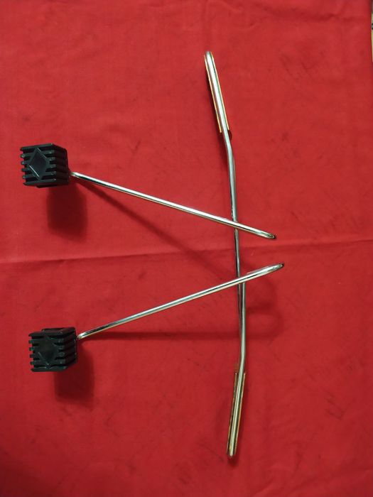 Вешалка автомобильная