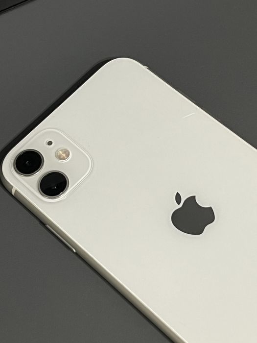 Айфон 11 64гб идеальное состояние