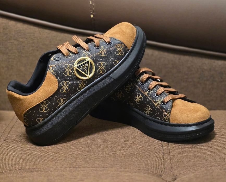 Дамски маратонки Guess, 2 цвята