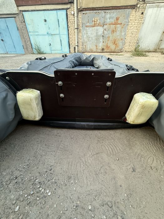 Продам лодку пвх с мотором.