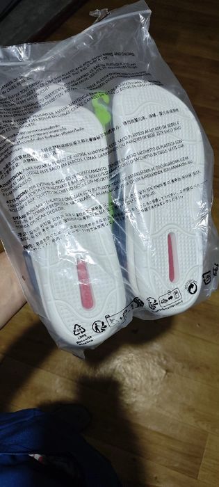 Продаётся CROCS  in-motion clog