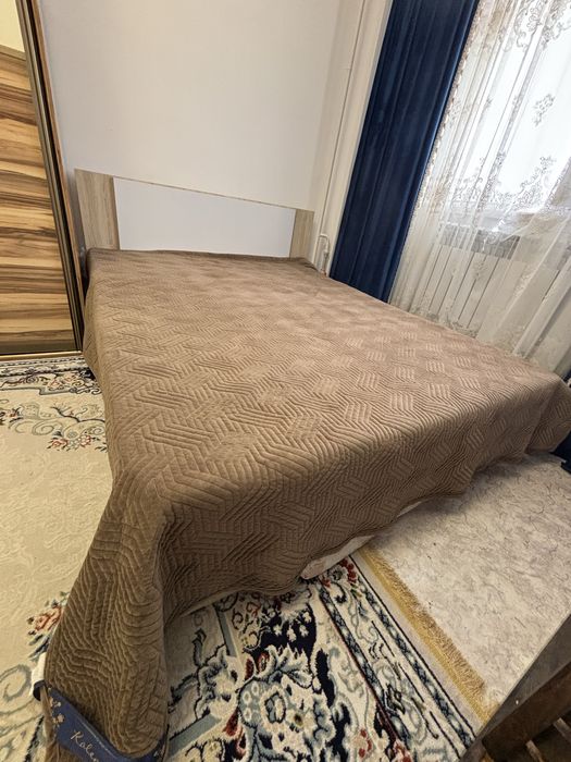 кровать двухспальный