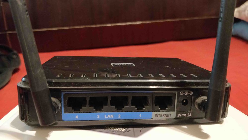 Router     D-Link