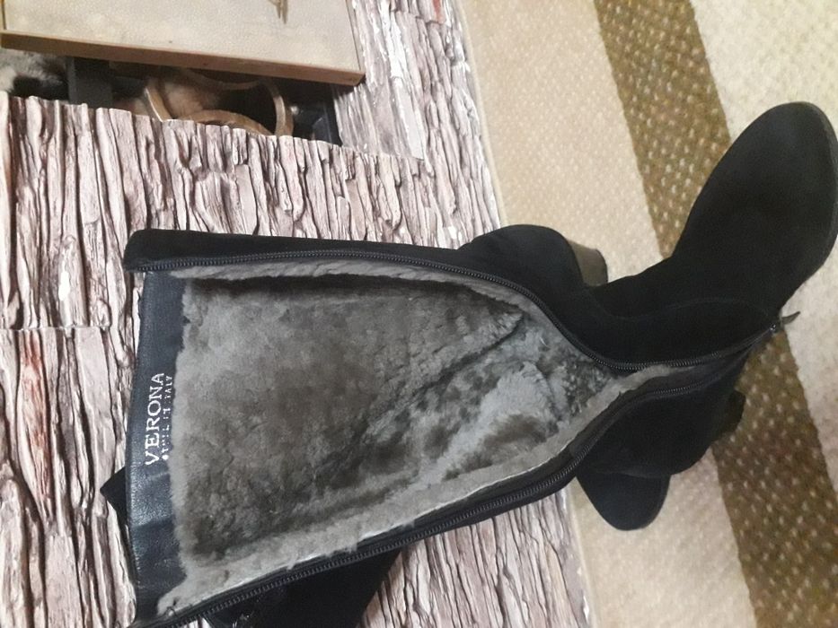 Продам зимние сапоги