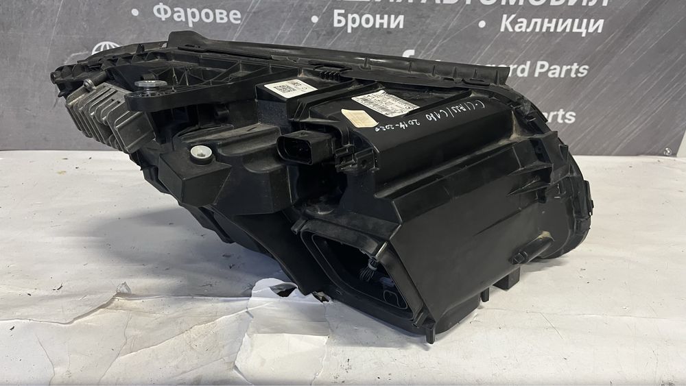 Десен и ляв фар Mercedes C 205 (2014-2021)