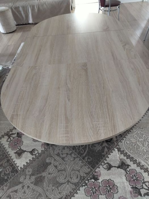 Продам стол обеденный б/у