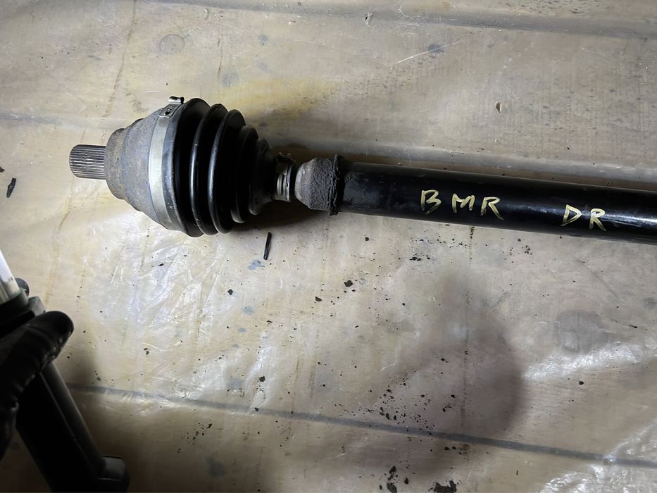 Planetara dreapta fata pt vw passat b6 2.0 bmr 170cp 6 trepte manual