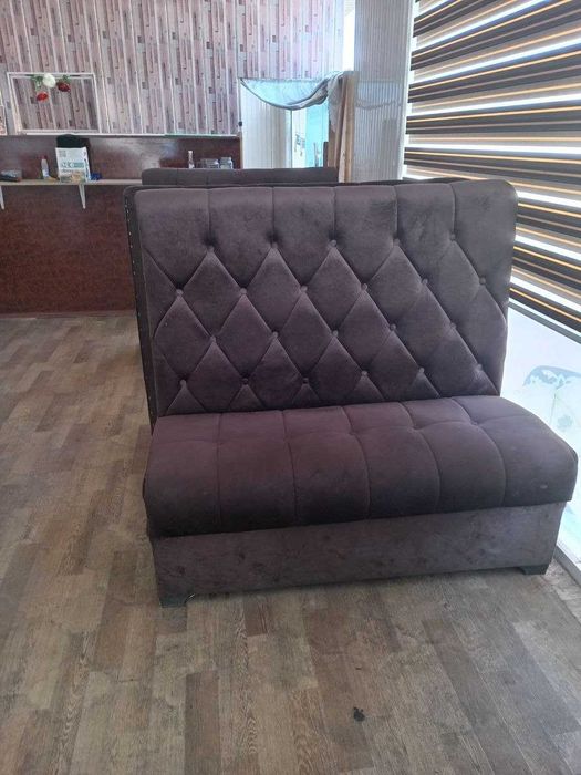 Юмшок диванлар сотилади.