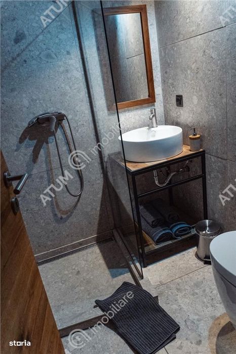 Doua studiouri renovate la etajul 1 zona Centrala\/Pietonala din Sibi