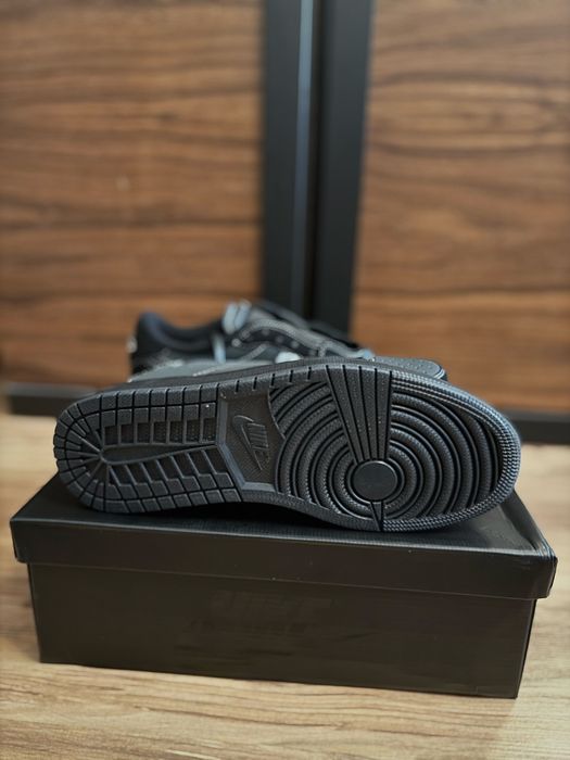 Air Jordan 1 Low x Travis Phantom