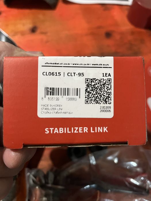 Продам запчасти на тойота рав 4