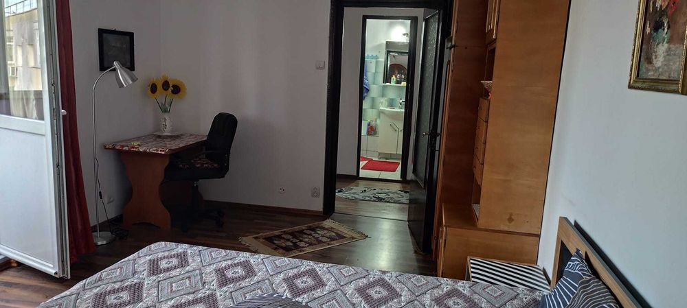 Inchiriez apart. 2 camere dec.
