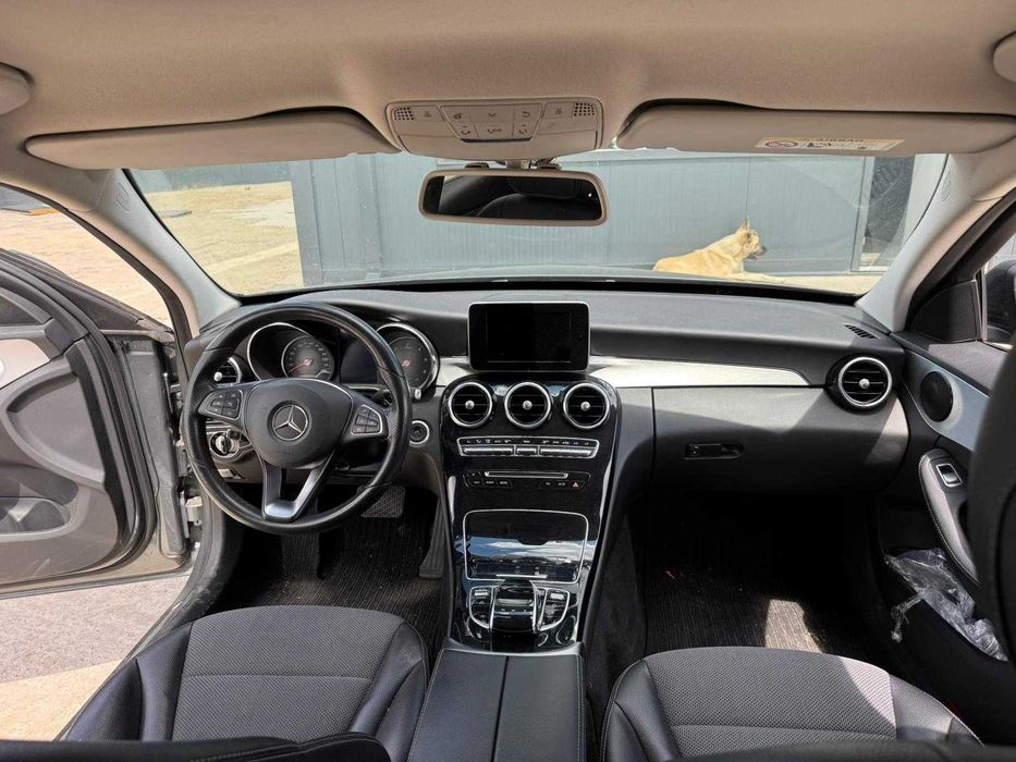 Dezmembrez Mercedes C-Class W205 2016 break 2.2,COD CULOARE 992