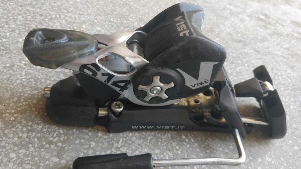 Ски автомати Vist 614