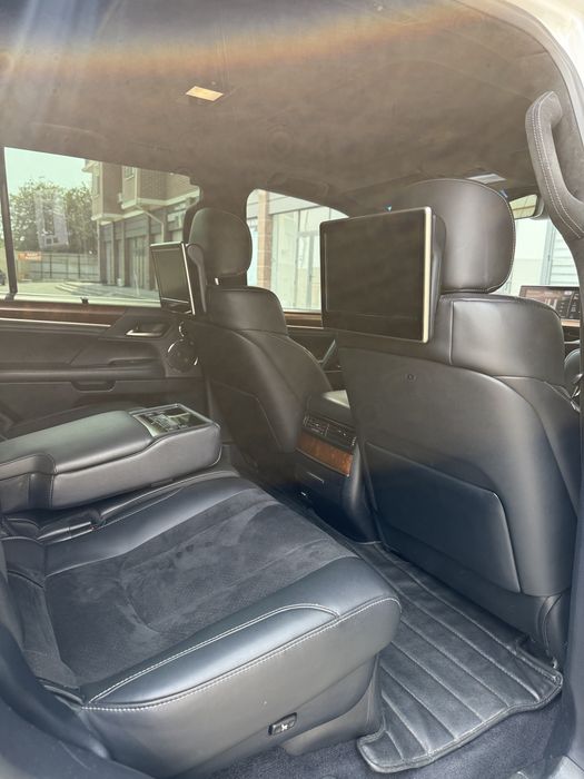 Продаётся Lexus Lx 570