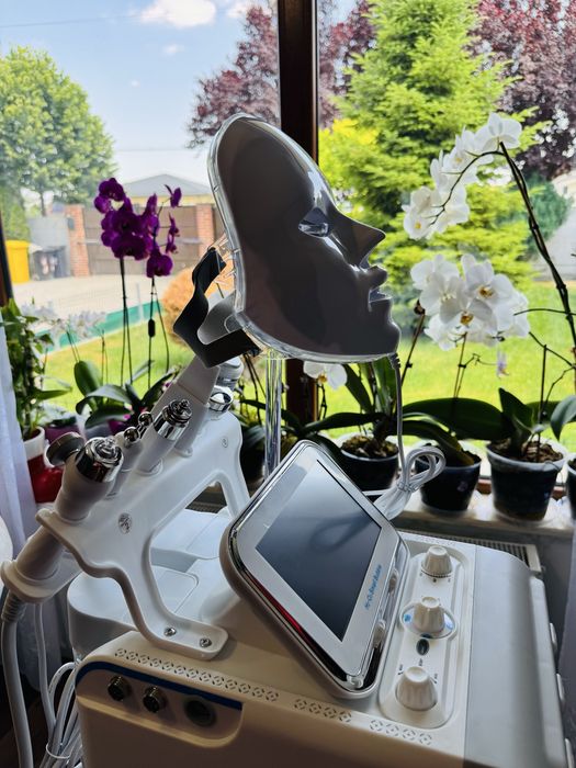 NOUA!! Combina Faciala Cosmetica Hydrafacial 7 in 1