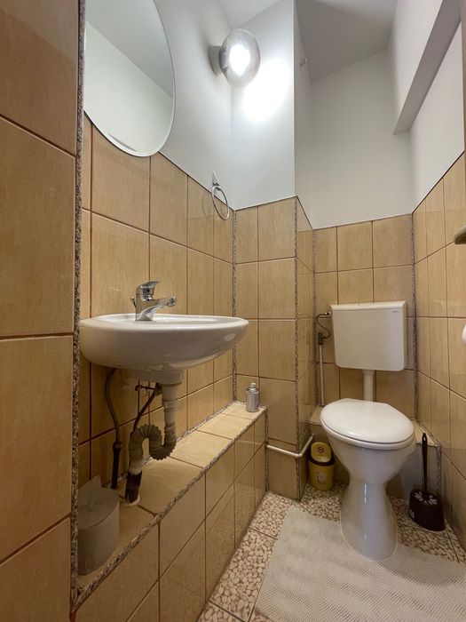 Închiriez ap 3 camere