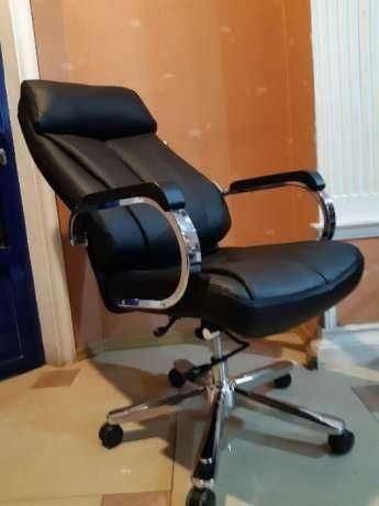 Руководительское кресло Just черный (доставка бесплатная, гарантия)