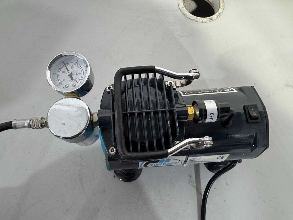 Компресор с аерограф - Switzer 150 W