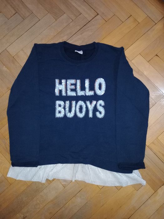 Блуза с блестящ елемнт