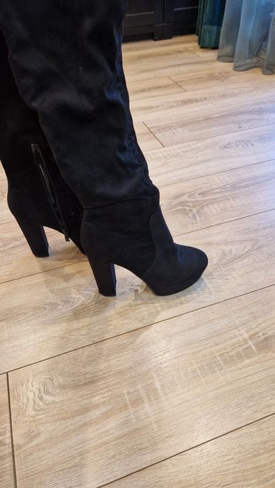 Чизми от велур 38 номер