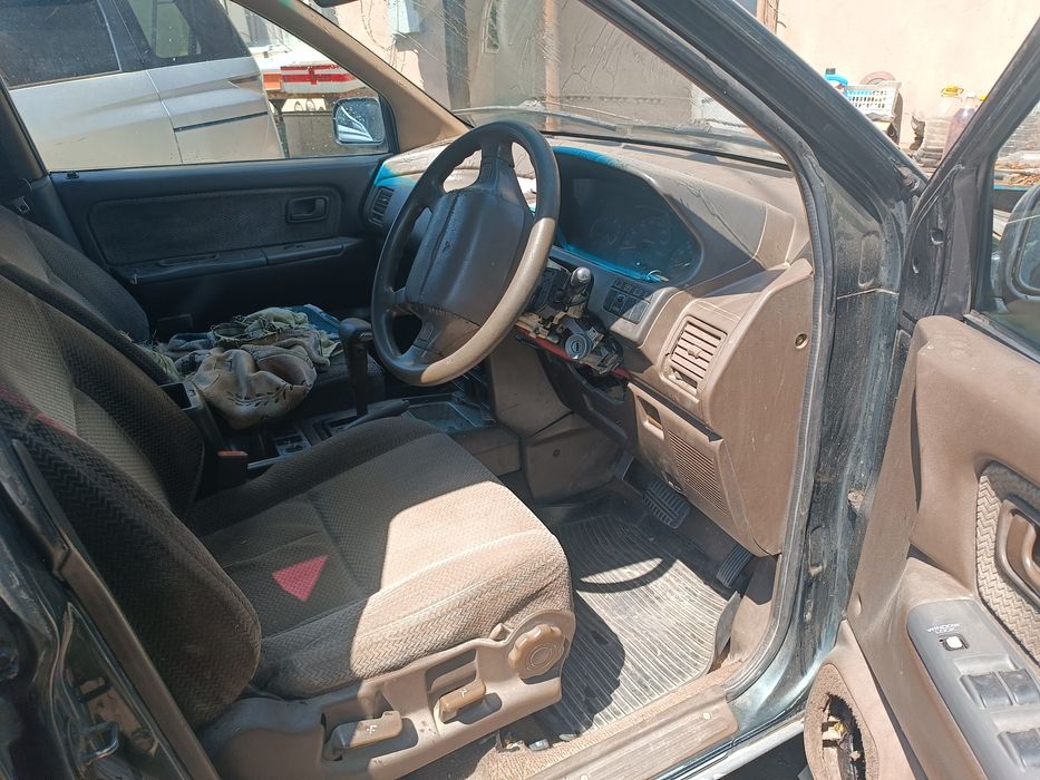 Здравствуйте продаю mitsubishi chariot