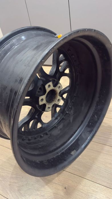 R 20 в комлекте  диски и резина