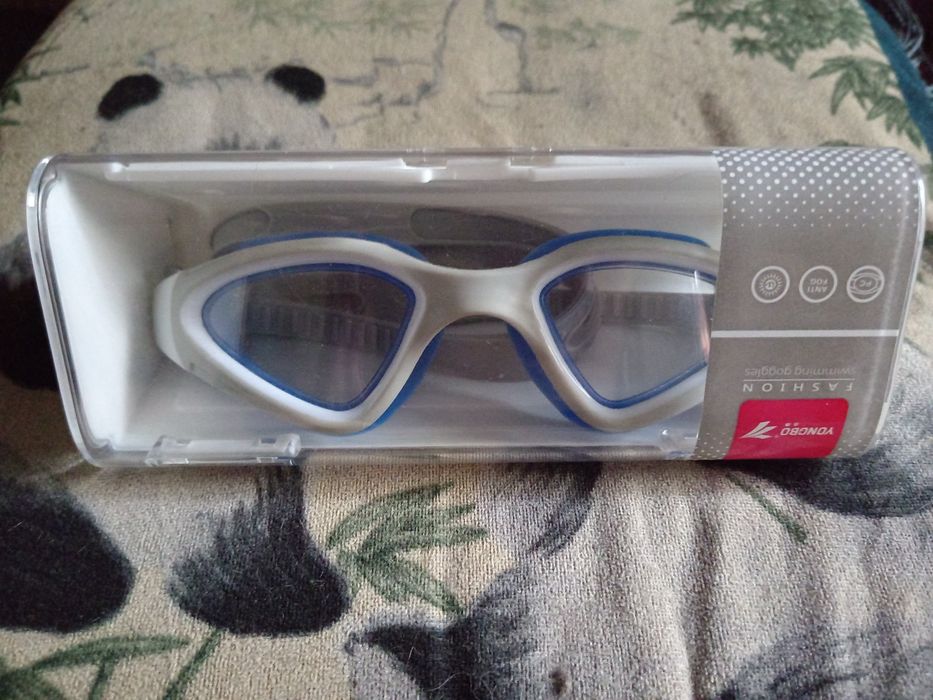 Продам очки для плаванья