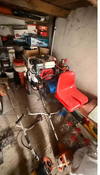 Vând motostropitoare cu motor Honda benzină, rezervor mare, furtun inclus — Hârlău, jud. Iași