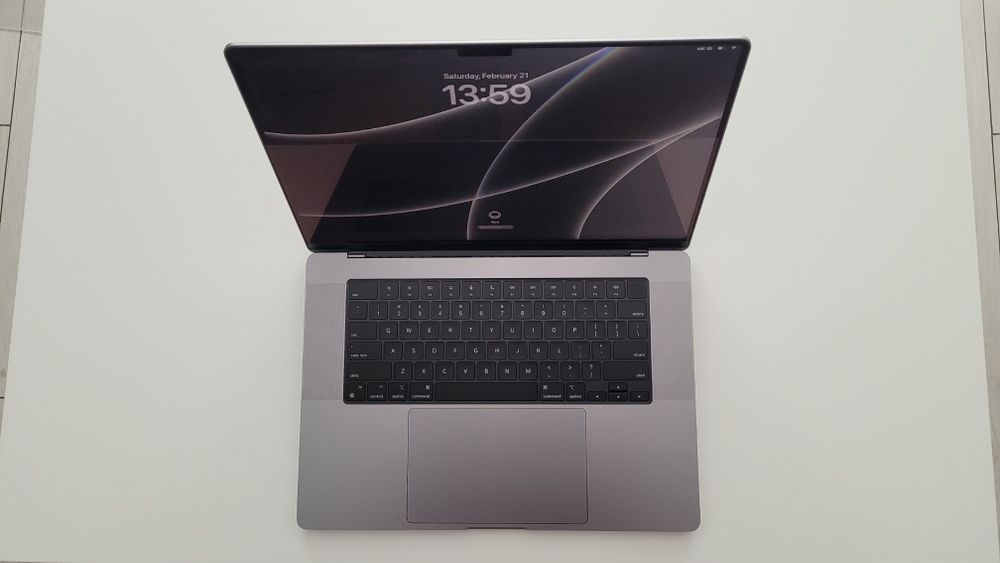 macbook pro m1 16gb second hand si noi de vanzare • Anunturi • OLX.ro