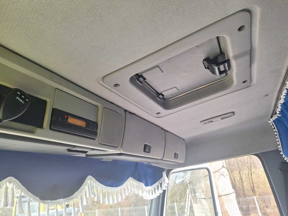 Semiremorca basculabila Schmitz, an 2008 + cap tractor VOLVO FM 440, tractiune 4x4