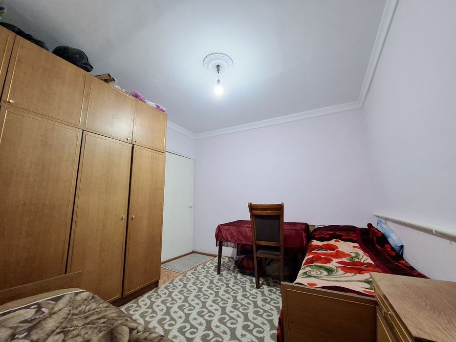 Уй сотилади ! Мирзаобод 1 ойлик часть ёнида 4 хонали уй сотилади