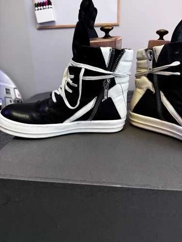 Sneakers Rick Owens Geobasket cu eticheta (nu Nike, Gucci, Adidas, Balenciaga)