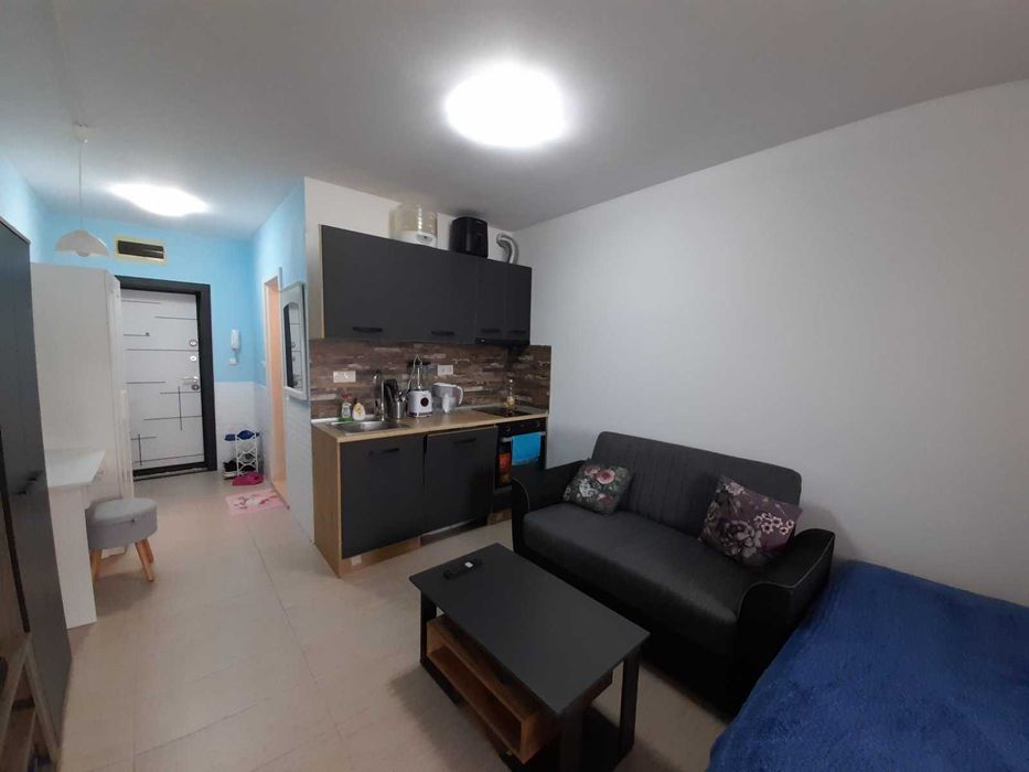 Партерно студио ОТ СОБСТВЕНИК с двор в к-с Грийн Лайф, Каваци, Смокиня