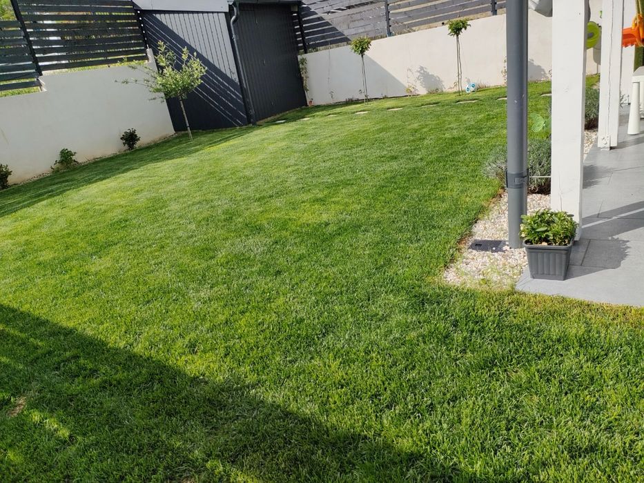 Vand casa/duplex mobilata si utilata