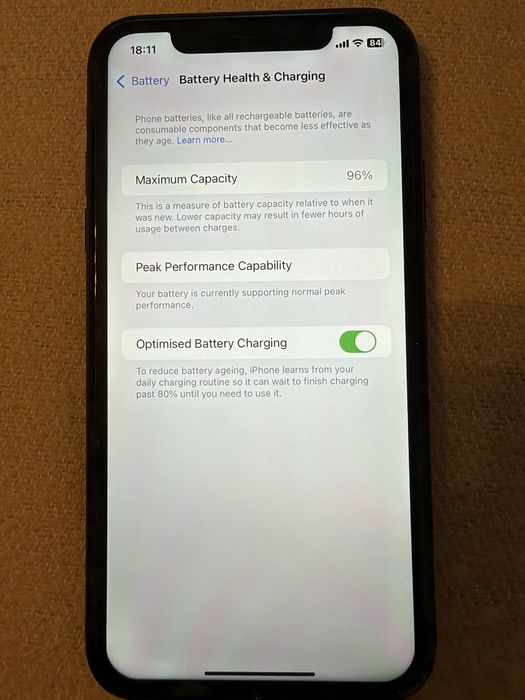 iPhone XR 64GB baterie 96% impecabil