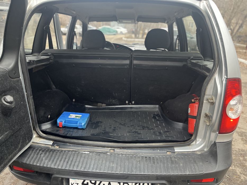 Шевролет Нива 2011 года