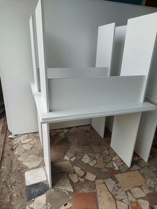 Продаётся учебный парта