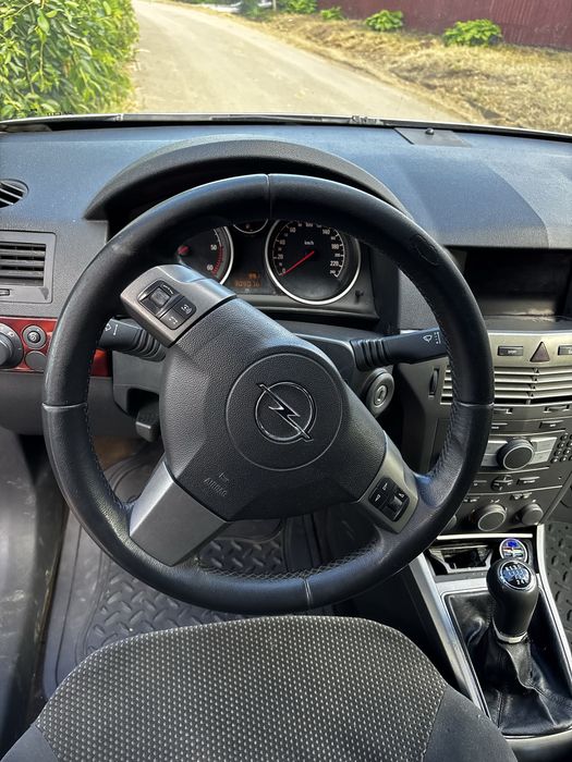Vând Opel Astra H 1.9 CDTI 150 CP