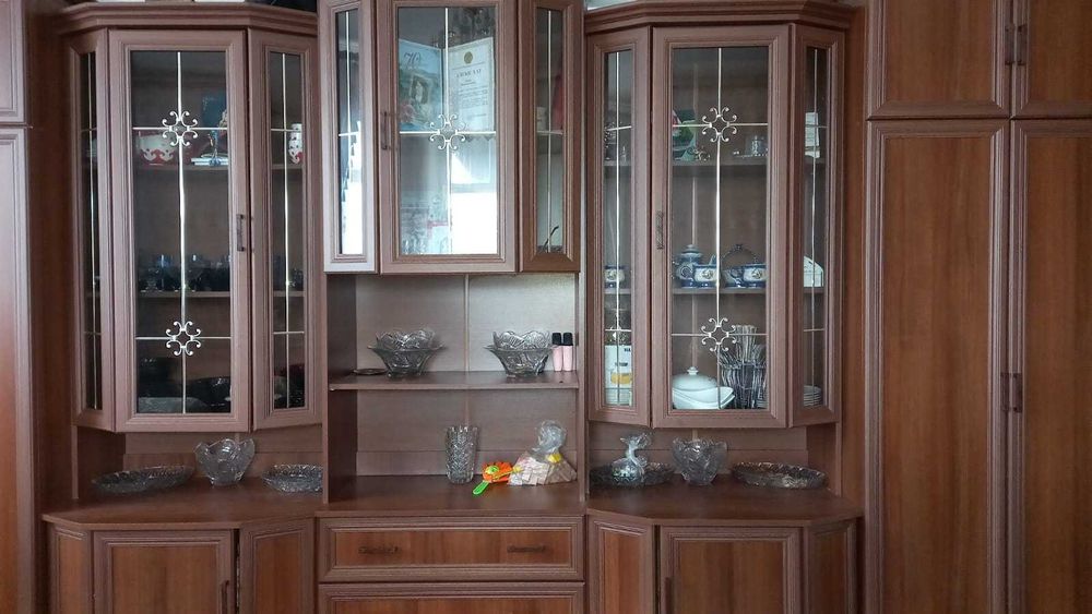 Продаётся стенка-горка «Барон Орех»