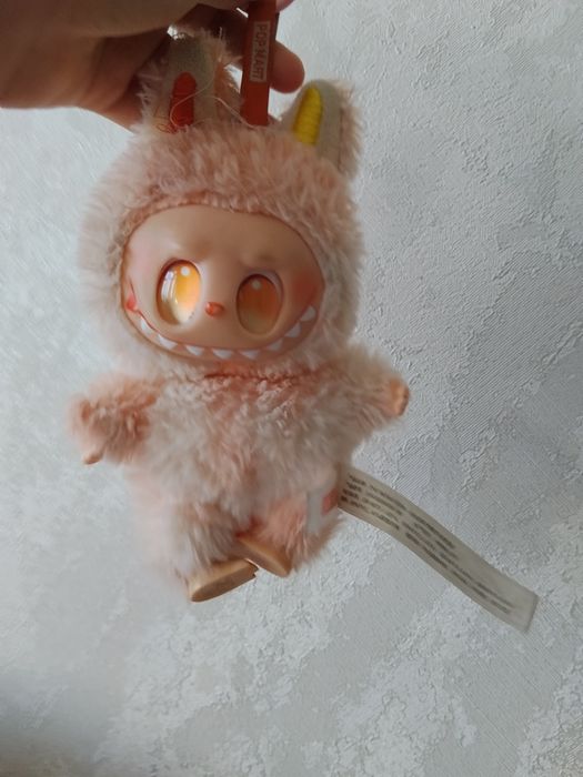 Лабубу    брелок