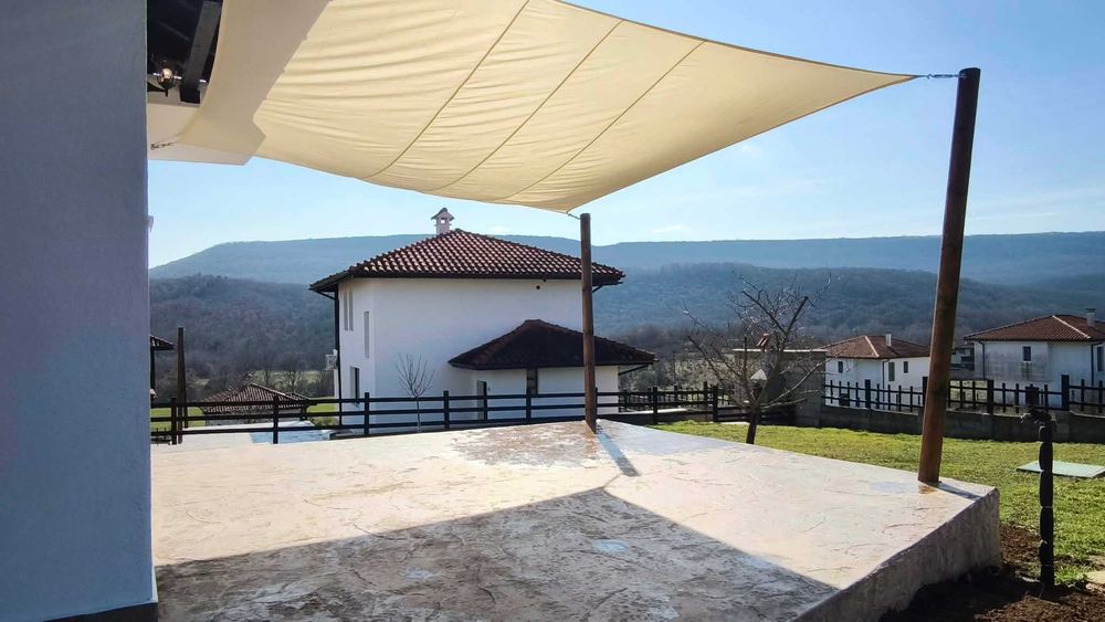 Продава се Къща в Добрич, Кралска зона - 122 кв.м за 610 €/кв.м - Снимка #3