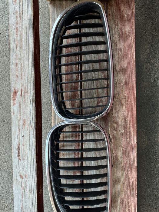 Grile BMW E60, display navigatie mica e60