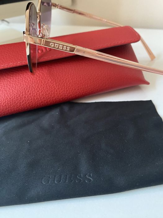 Дамзси слънчеви очила Guess