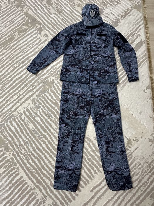 Продам камуфляжный костюм