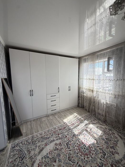 1 бөлмелі пәтер жалға беріледі (орталықта)