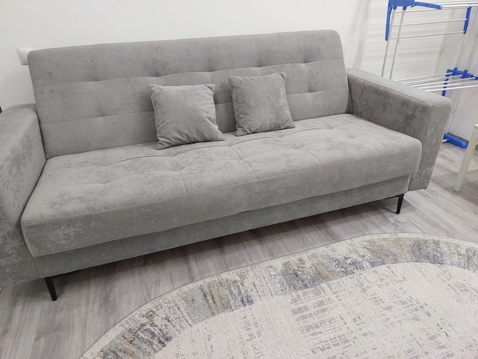 Диван для спальни или гостиной