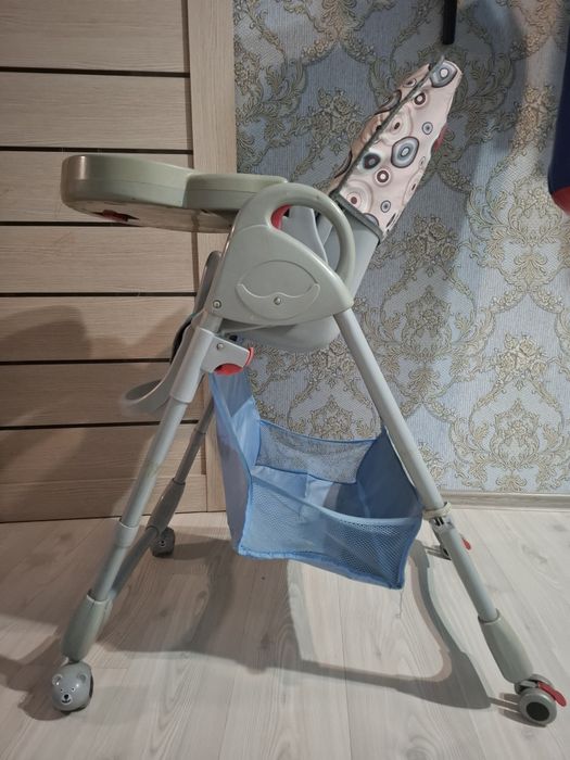 Продам детский стул для кормление