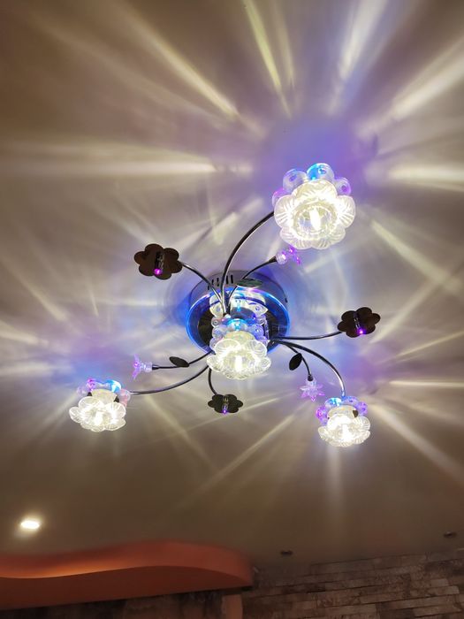 Осветителни тяло за таван-2бр.