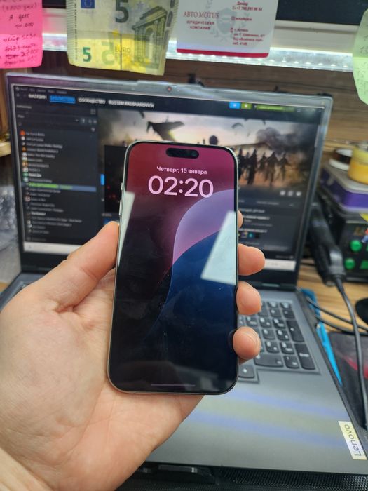 iPhone 15 pro 128gb natural